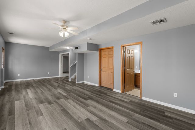 1220 E 38th Street, Des Moines, IA 50317