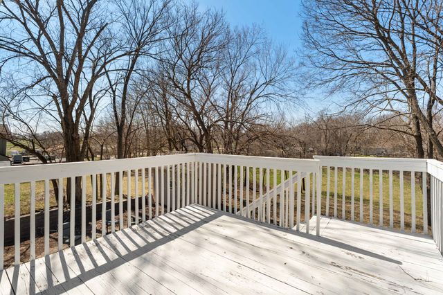 1220 E 38th Street, Des Moines, IA 50317