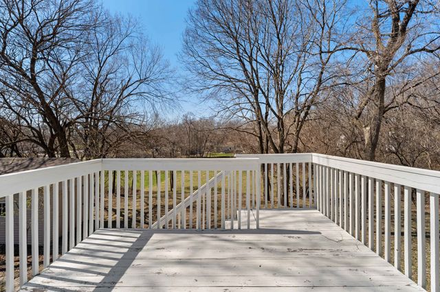 1220 E 38th Street, Des Moines, IA 50317