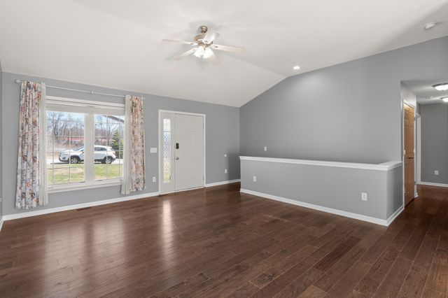 1220 E 38th Street, Des Moines, IA 50317