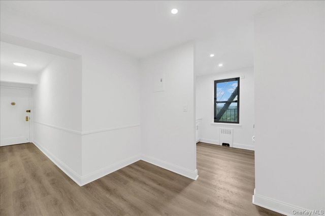 3840 Greystone Avenue 3A, Bronx, NY 10463