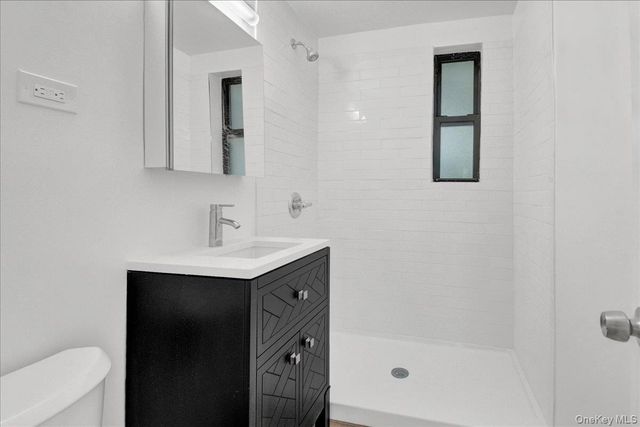 3840 Greystone Avenue 3A, Bronx, NY 10463