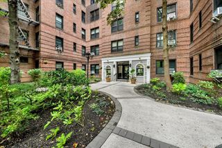 3840 Greystone Avenue 3A, Bronx, NY 10463
