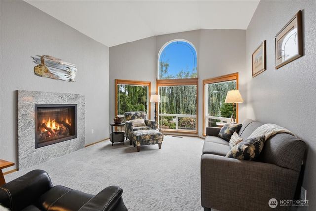 1123 SW Kalama Lp, Oak Harbor, WA 98277
