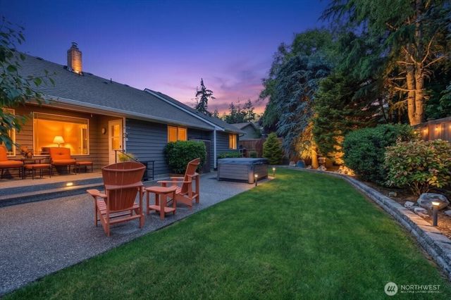 1123 SW Kalama Lp, Oak Harbor, WA 98277