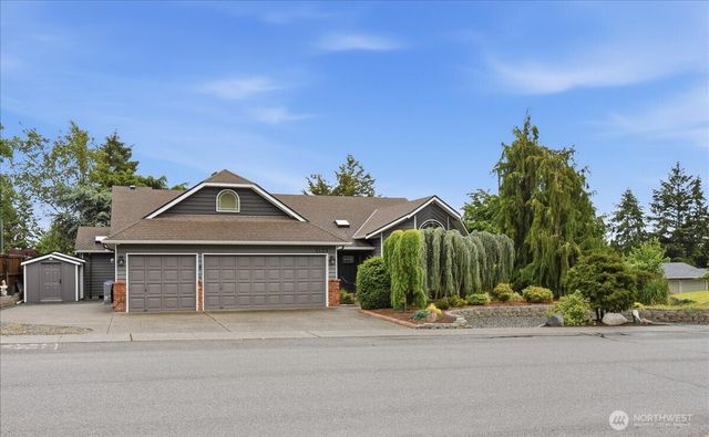 1123 SW Kalama Lp, Oak Harbor, WA 98277