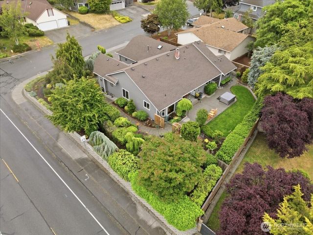 1123 SW Kalama Lp, Oak Harbor, WA 98277