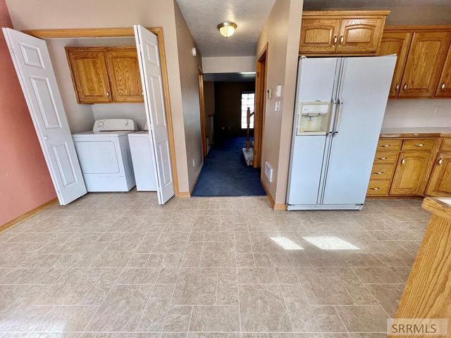 3162 Thayer Bridge Circle, Idaho Falls, ID 83402