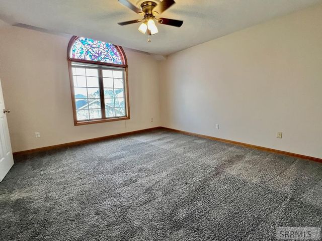 3162 Thayer Bridge Circle, Idaho Falls, ID 83402