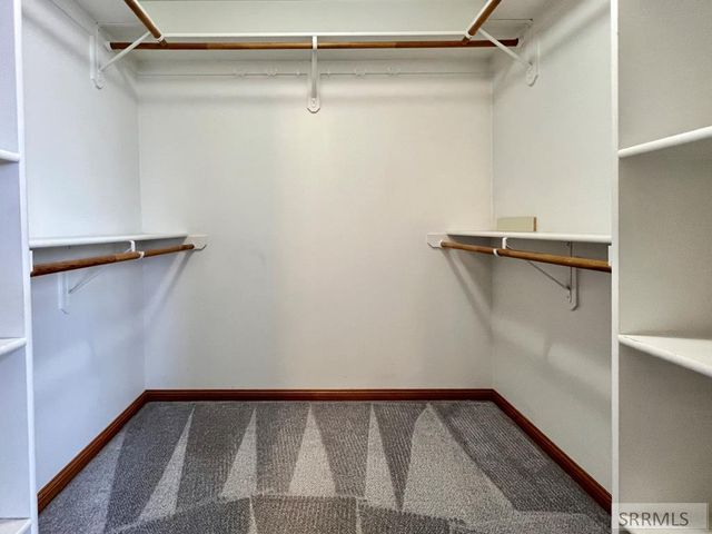 3162 Thayer Bridge Circle, Idaho Falls, ID 83402