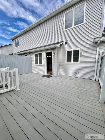 3162 Thayer Bridge Circle, Idaho Falls, ID 83402