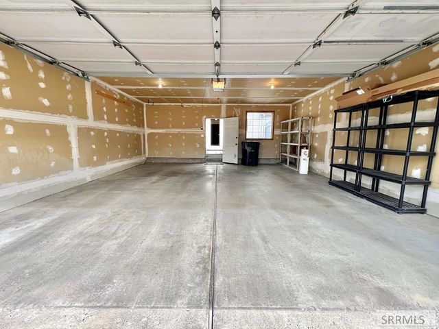 3162 Thayer Bridge Circle, Idaho Falls, ID 83402