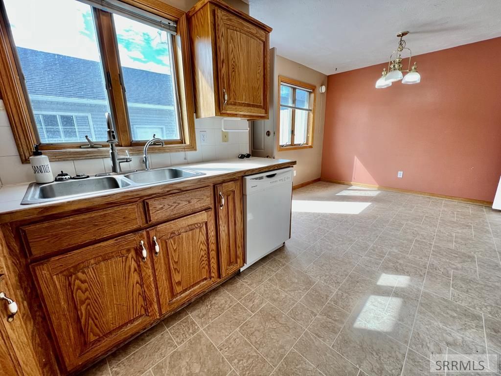 Image 11 of property listing at 3162 Thayer Bridge Circle, Idaho Falls, ID 83402