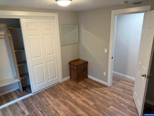 13045 SE Stark St 124, Portland, OR 97233