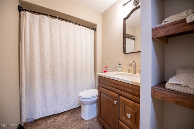 6045 Cleveland Avenue SE, East Sparta, OH 44626