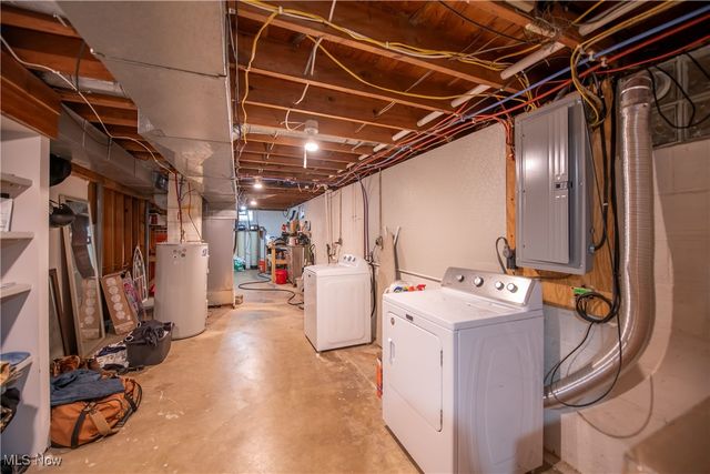 6045 Cleveland Avenue SE, East Sparta, OH 44626