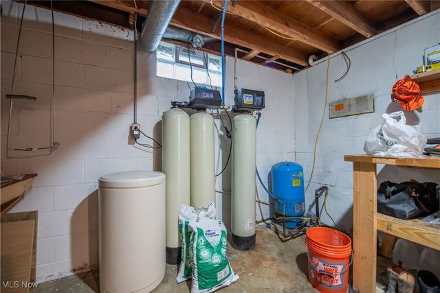 6045 Cleveland Avenue SE, East Sparta, OH 44626