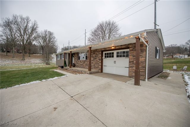 6045 Cleveland Avenue SE, East Sparta, OH 44626