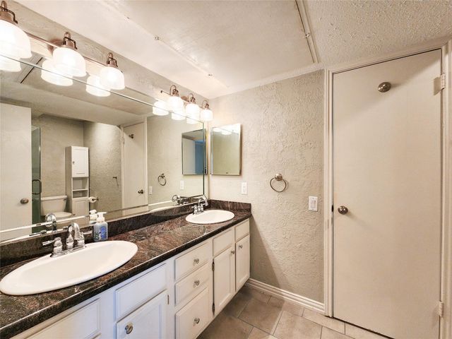 1860 White Oak Drive 236, Houston, TX 77009