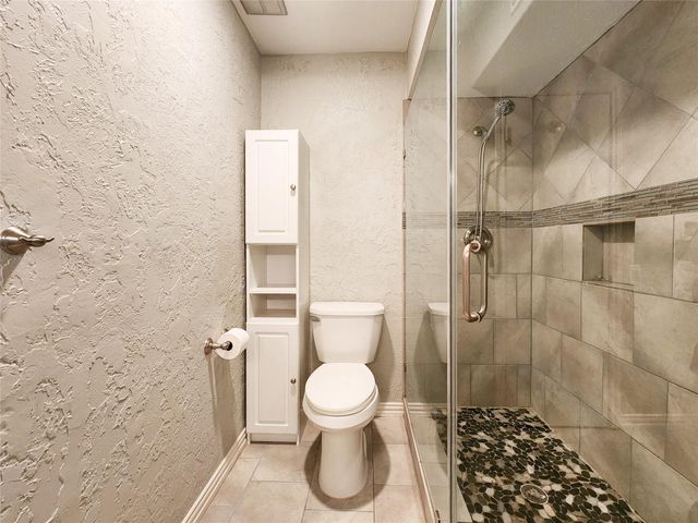 1860 White Oak Drive 236, Houston, TX 77009