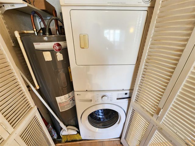 1860 White Oak Drive 236, Houston, TX 77009