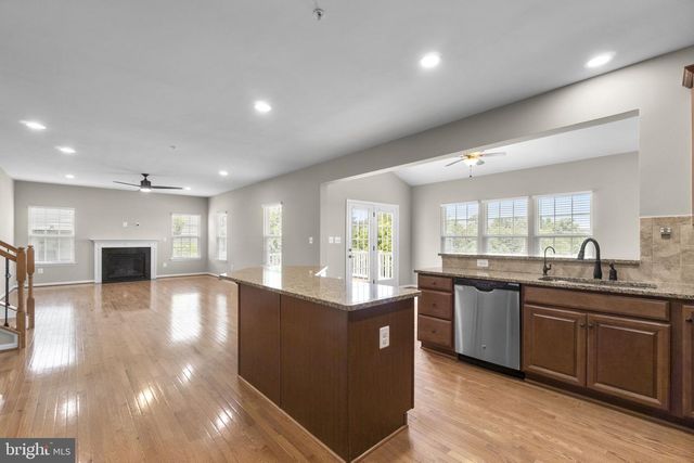 18317 CHELSEA KNOLLS DR, Mount Airy, MD 21771