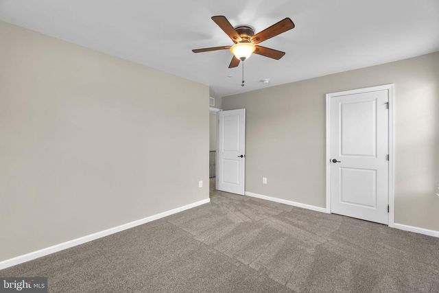 18317 CHELSEA KNOLLS DR, Mount Airy, MD 21771