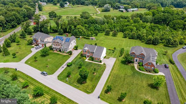 18317 CHELSEA KNOLLS DR, Mount Airy, MD 21771