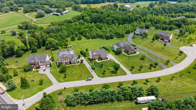 18317 CHELSEA KNOLLS DR, Mount Airy, MD 21771
