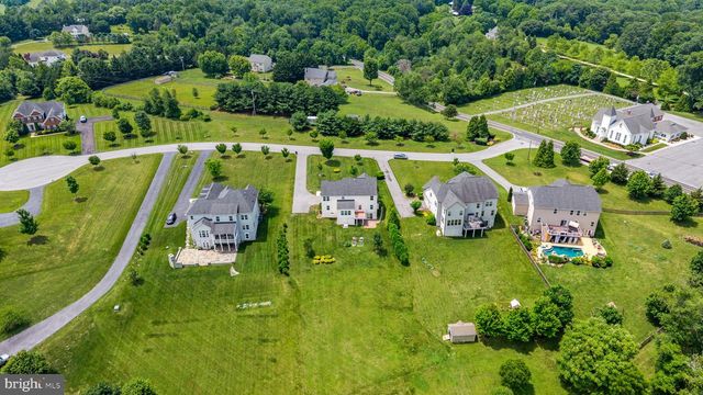18317 CHELSEA KNOLLS DR, Mount Airy, MD 21771