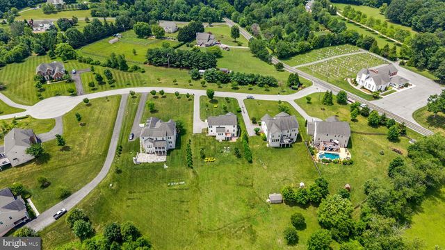 18317 CHELSEA KNOLLS DR, Mount Airy, MD 21771