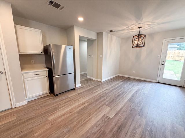 1076 Shadow Creek BLVD, Buda, TX 78610