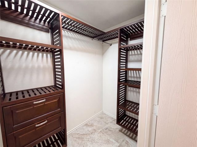 1076 Shadow Creek BLVD, Buda, TX 78610