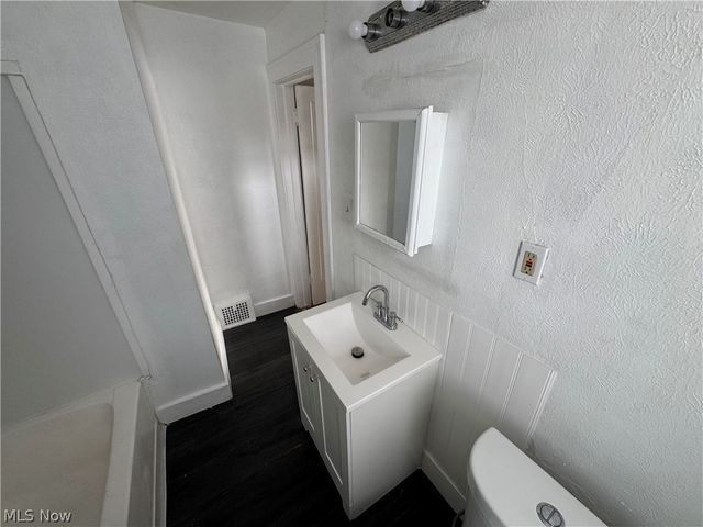 26931 Shoreview Avenue, Euclid, OH 44132