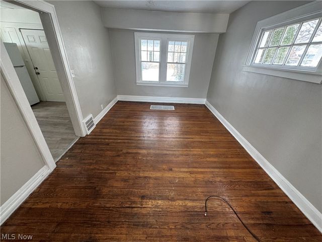 26931 Shoreview Avenue, Euclid, OH 44132