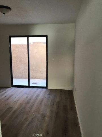 1800 W Avenue J15 4, Lancaster, CA 93534