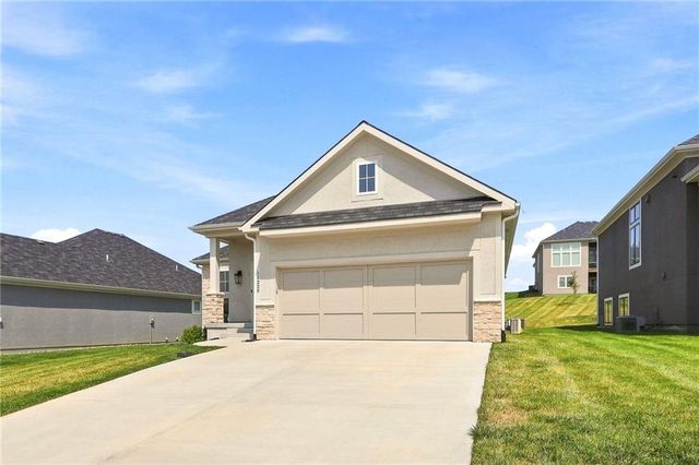 11229 Brome Drive, Kearney, MO 64060