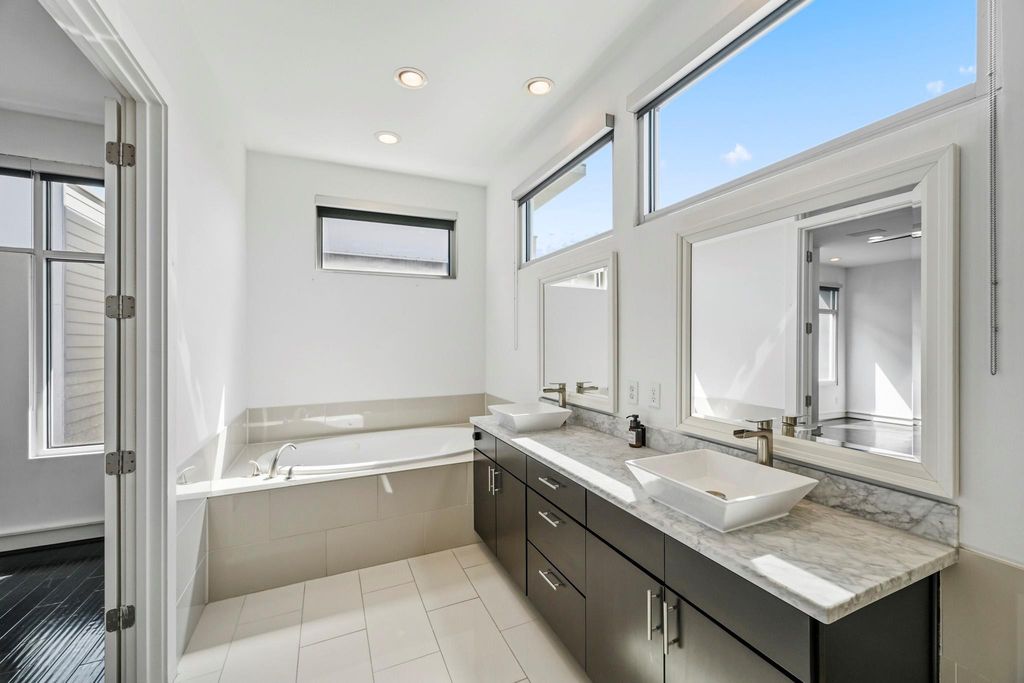 Image 17 of property listing at 5228 Maxie Street A, Houston, TX 77007
