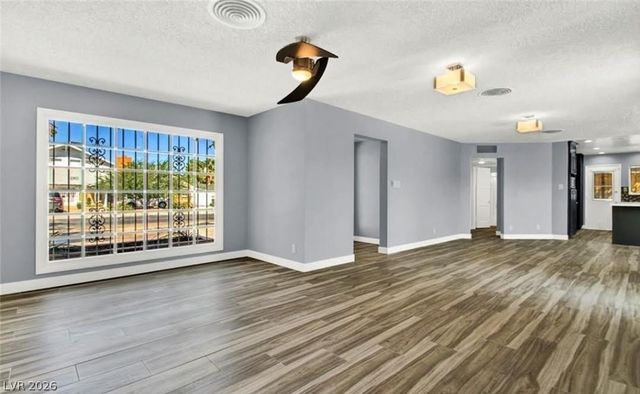 1056 East Oakey Boulevard, Las Vegas, NV 89104