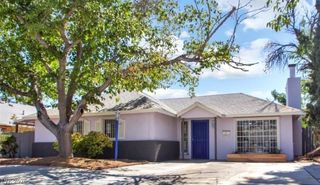 1056 East Oakey Boulevard, Las Vegas, NV 89104