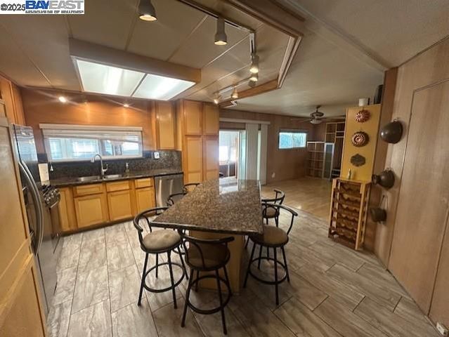 324 Waikiki Circle, Union City, CA 94587