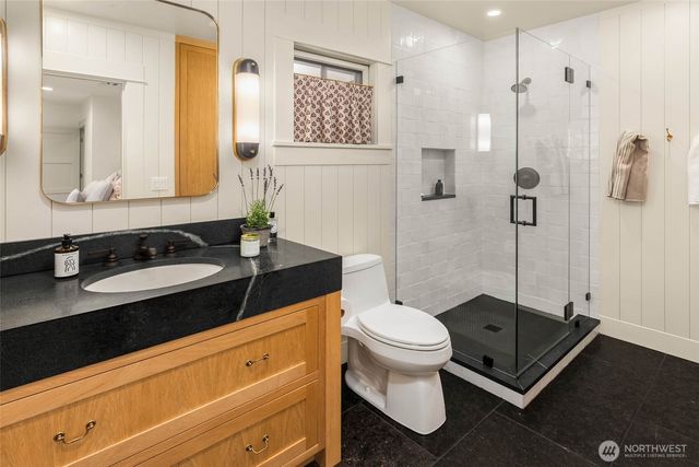 208 Waverly Way, Kirkland, WA 98033