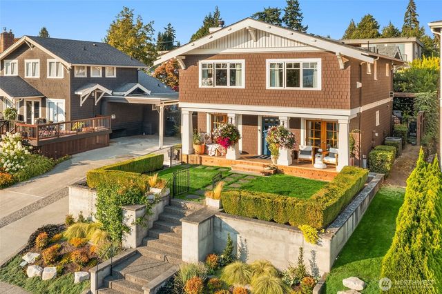 208 Waverly Way, Kirkland, WA 98033
