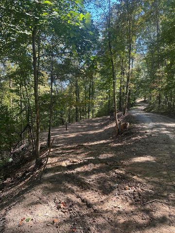 185 Sugar 2 Road, Nancy, KY 42544