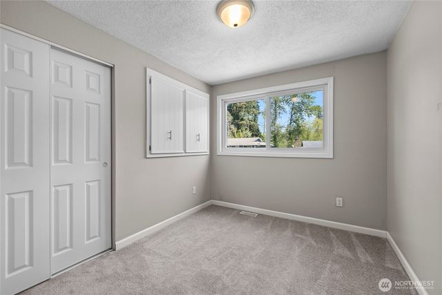 29237 20th Way S, Federal Way, WA 98003