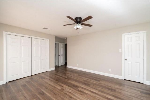 13911 Briar Place Drive, Houston, TX 77077