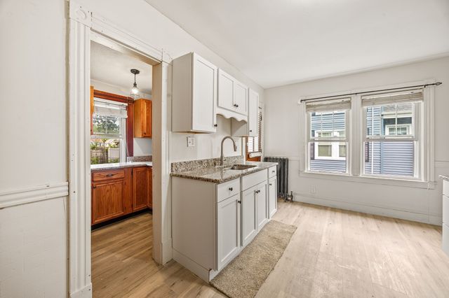 136 Marsden Street, Springfield, MA 01109