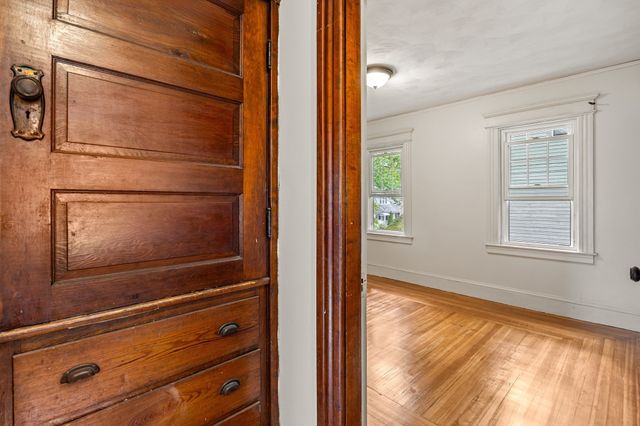 136 Marsden Street, Springfield, MA 01109