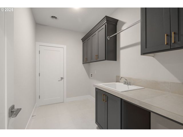 18210 Nw Anastasia Dr Lot 15, Portland, OR 97229