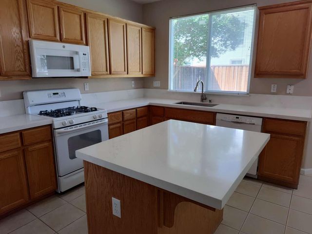 1153 Powell Ct, Tracy, CA 95304